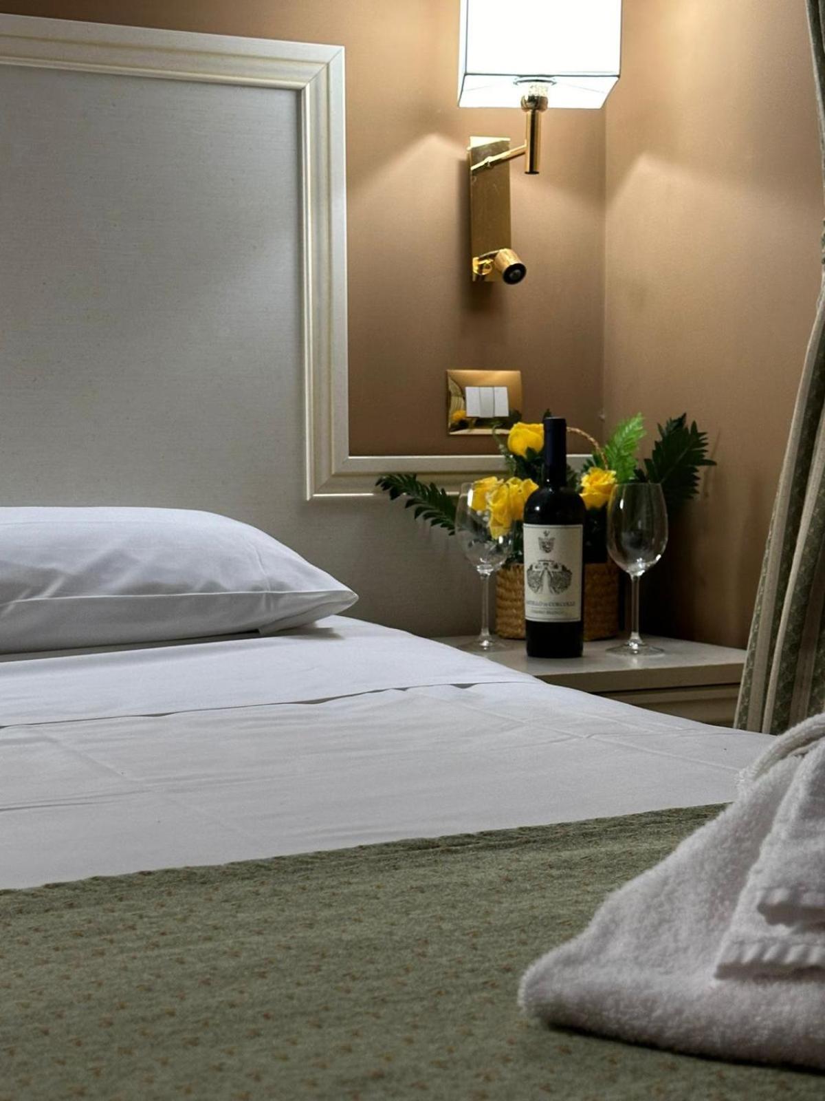 แชร์วารา พาร์ค โฮเต็ล Hotel โรม ภายนอก รูปภาพ