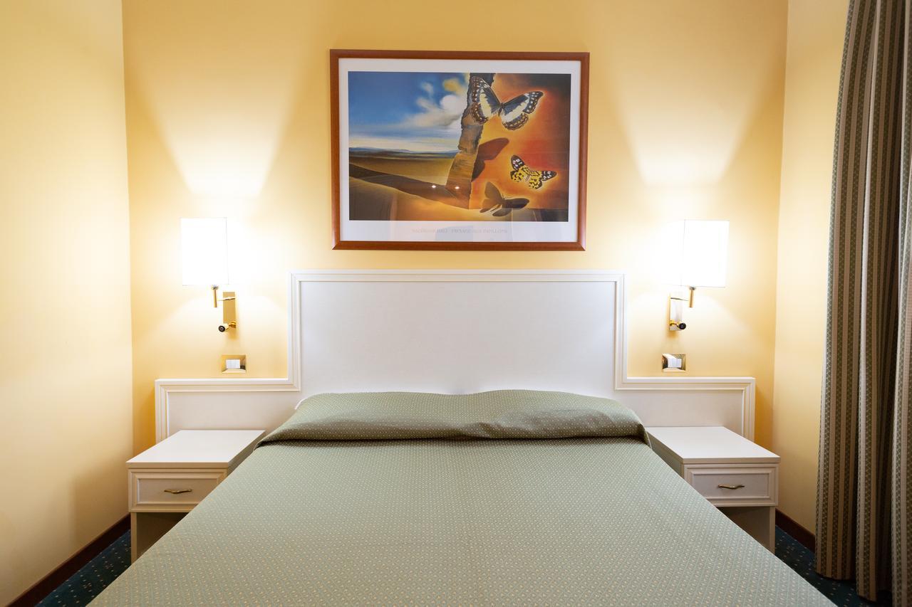 แชร์วารา พาร์ค โฮเต็ล Hotel โรม ภายนอก รูปภาพ