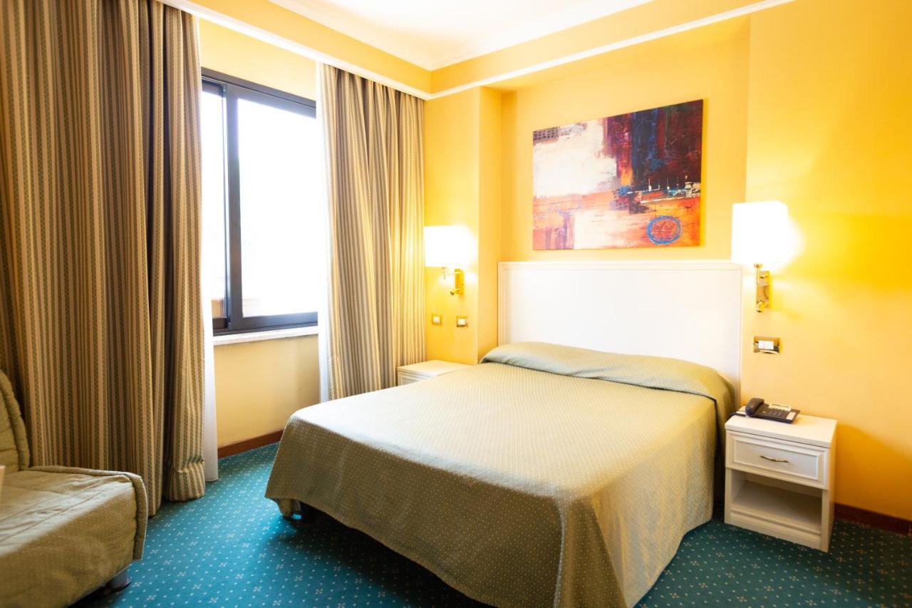 แชร์วารา พาร์ค โฮเต็ล Hotel โรม ภายนอก รูปภาพ